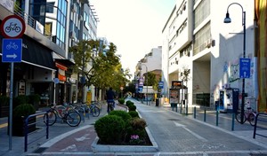  Στα 69,4 ευρώ η µέση τιµή Airbnb στη Λάρισα - 216 αγγελίες ενοικίασης